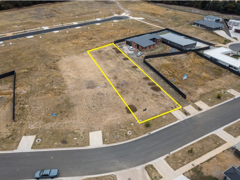 33 Lakeside Drive, Kings Meadows TAS 7249