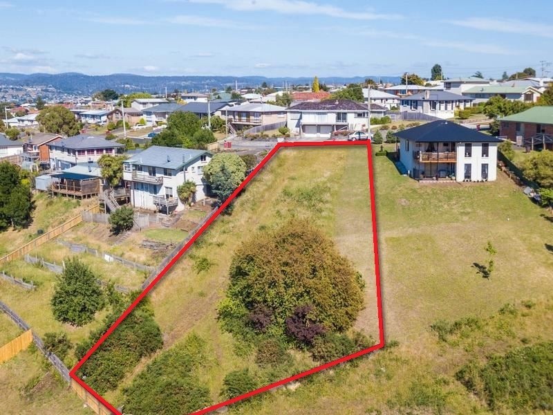 44 Crandon Crescent, Newnham TAS 7248