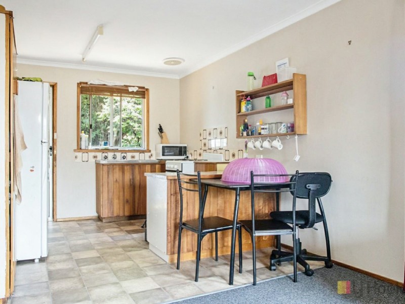 Unit 4/4 Parklands Parade, Newnham TAS 7248