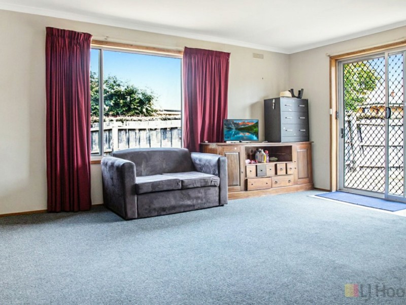 Unit 4/4 Parklands Parade, Newnham TAS 7248