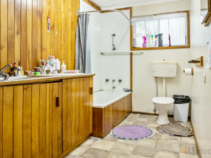 Unit 4/4 Parklands Parade, Newnham TAS 7248