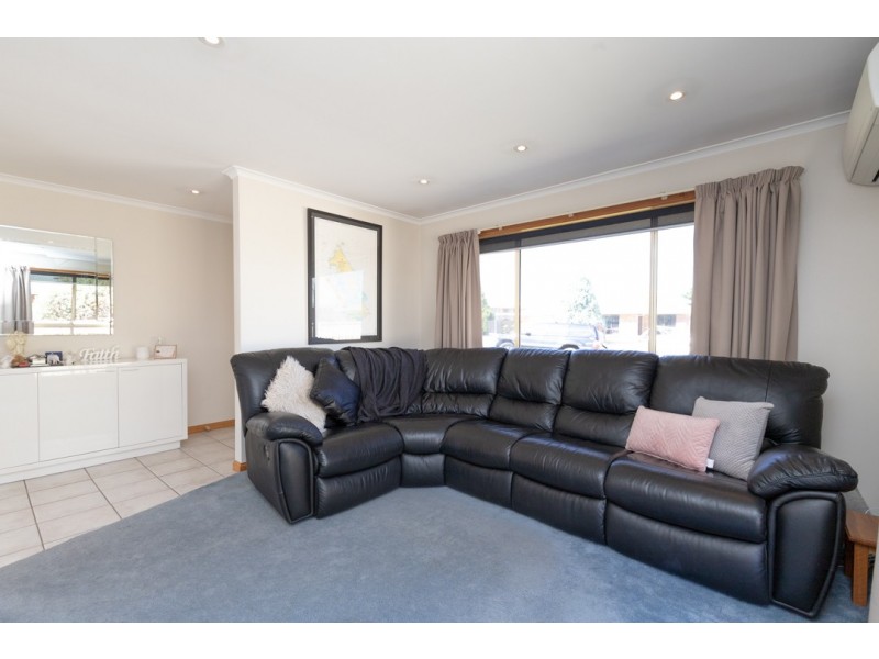 25 Goya Road, Newnham TAS 7248