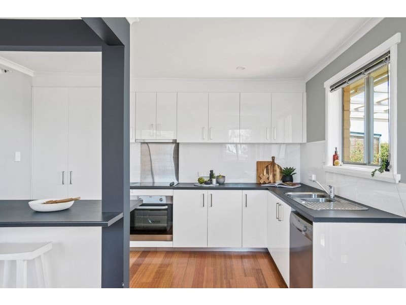 6 Norfolk Street, St Leonards TAS 7250
