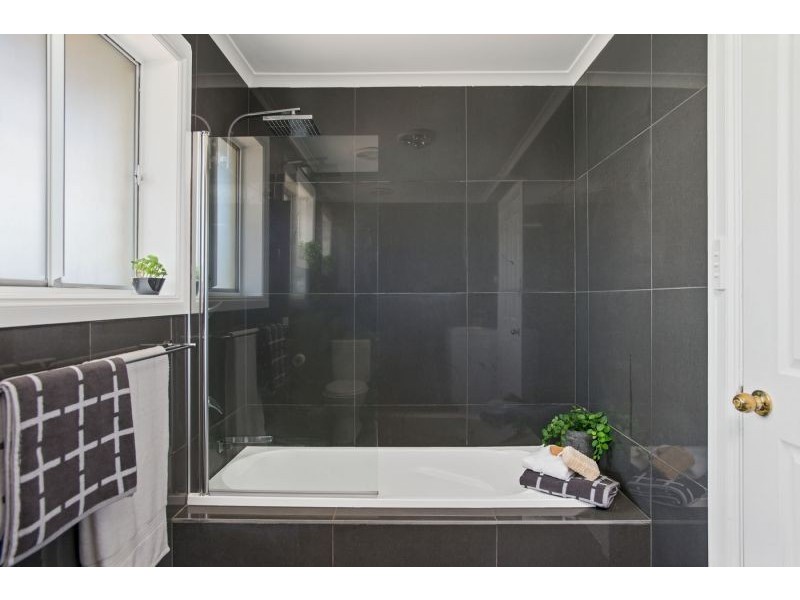 6 Norfolk Street, St Leonards TAS 7250