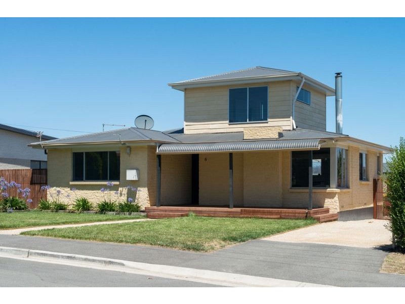 6 Norfolk Street, St Leonards TAS 7250