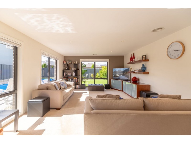 15 Legges Crescent, Prospect TAS 7250