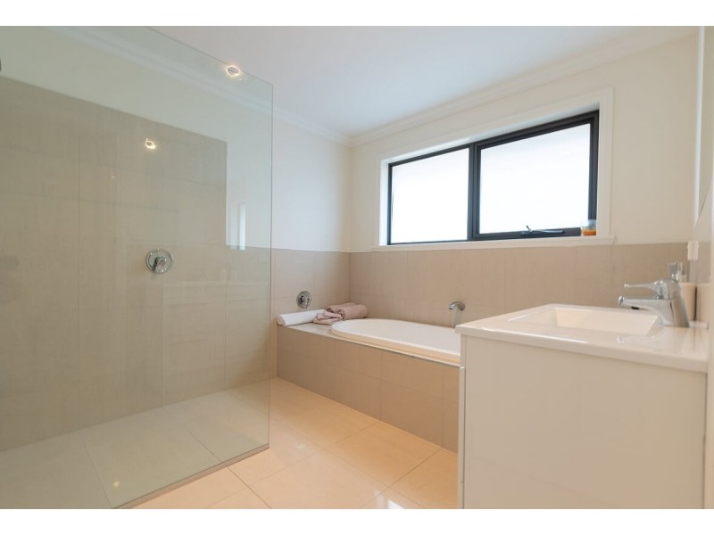 15 Legges Crescent, Prospect TAS 7250