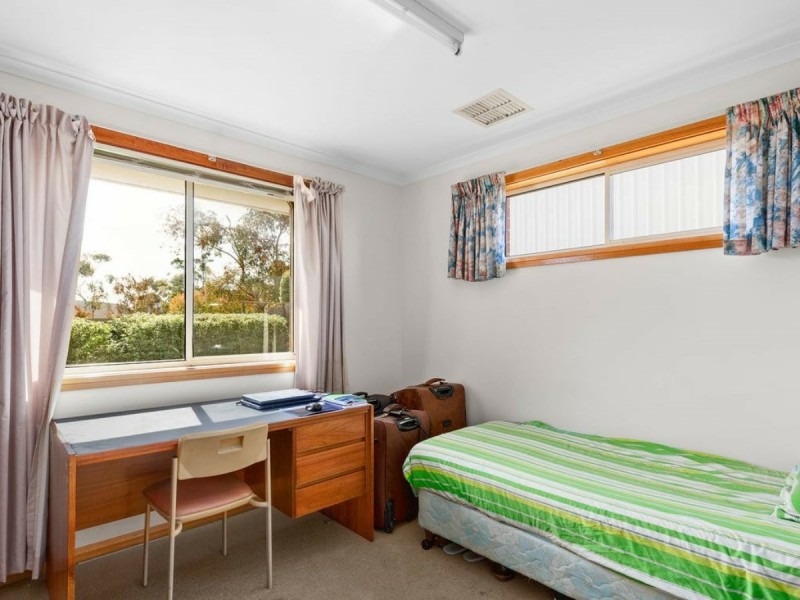 Room 3/3/14 Plumer Street, Mowbray TAS 7248