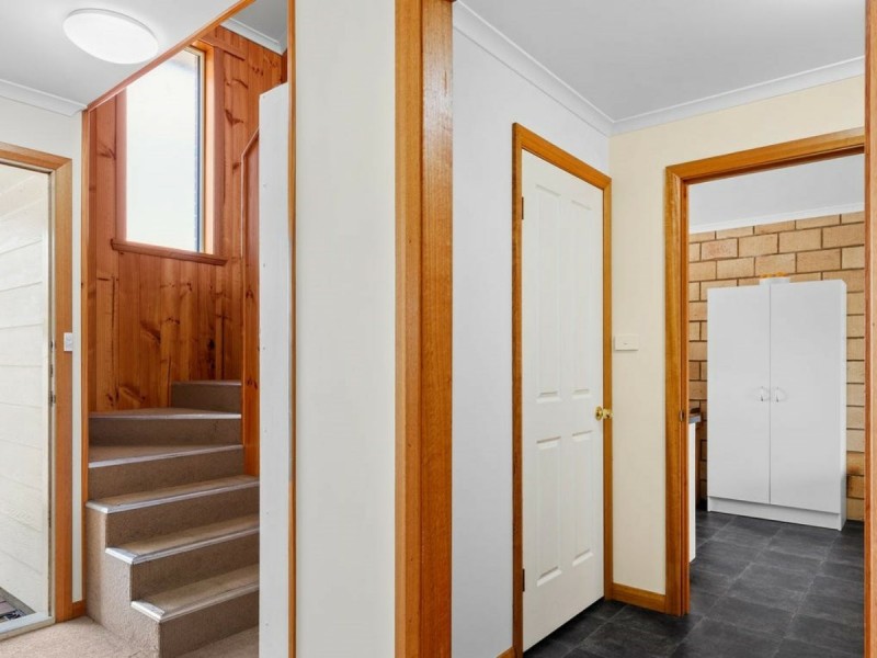Room 5/3/14 Plumer Street, Mowbray TAS 7248