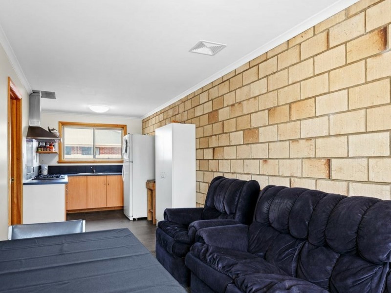 Room 5/3/14 Plumer Street, Mowbray TAS 7248
