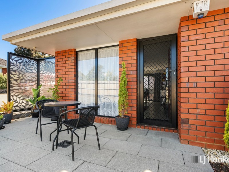 2/25 Walkers Avenue, Newnham TAS 7248