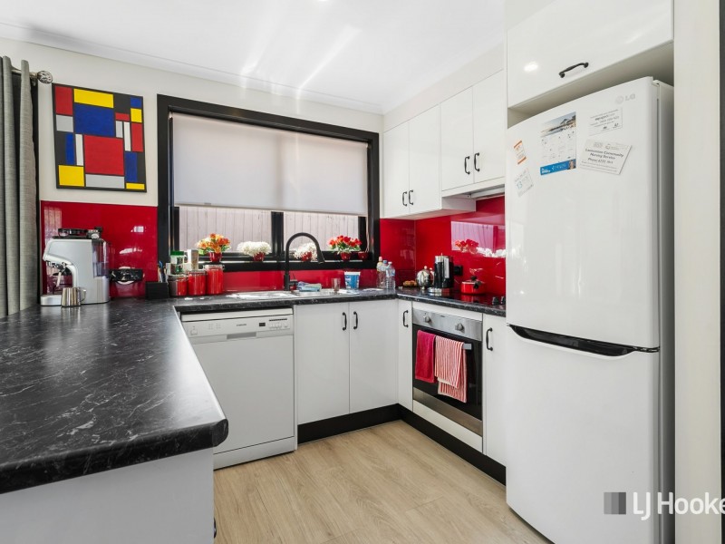 2/25 Walkers Avenue, Newnham TAS 7248