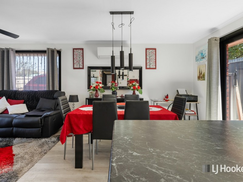 2/25 Walkers Avenue, Newnham TAS 7248