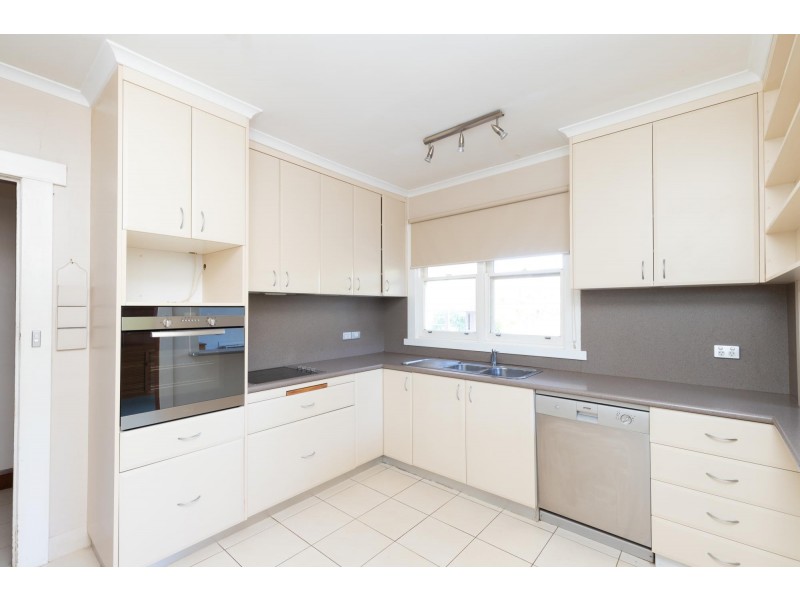9 Albion Street, Invermay TAS 7248