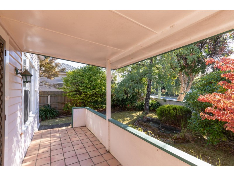 9 Albion Street, Invermay TAS 7248