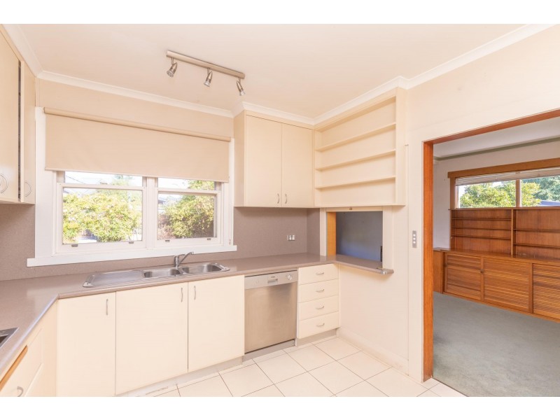9 Albion Street, Invermay TAS 7248