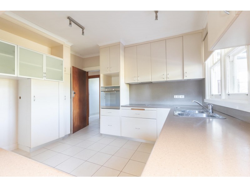 9 Albion Street, Invermay TAS 7248