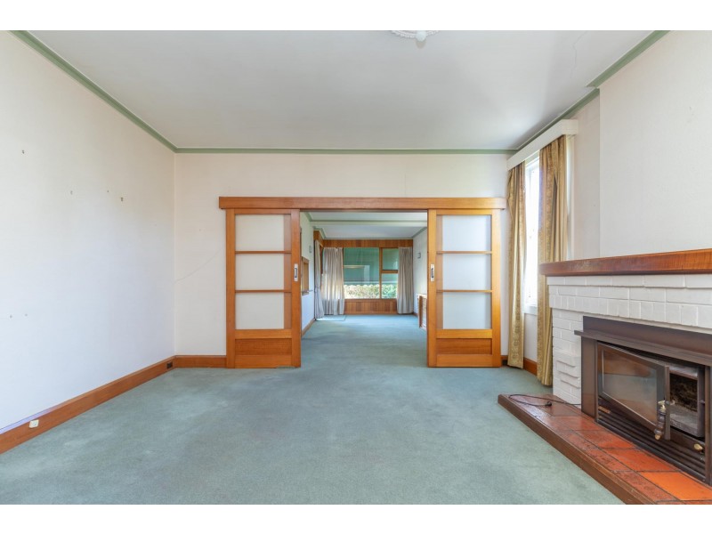 9 Albion Street, Invermay TAS 7248