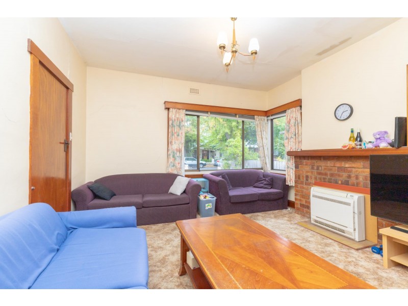14 Birdwood Street, Mowbray TAS 7248
