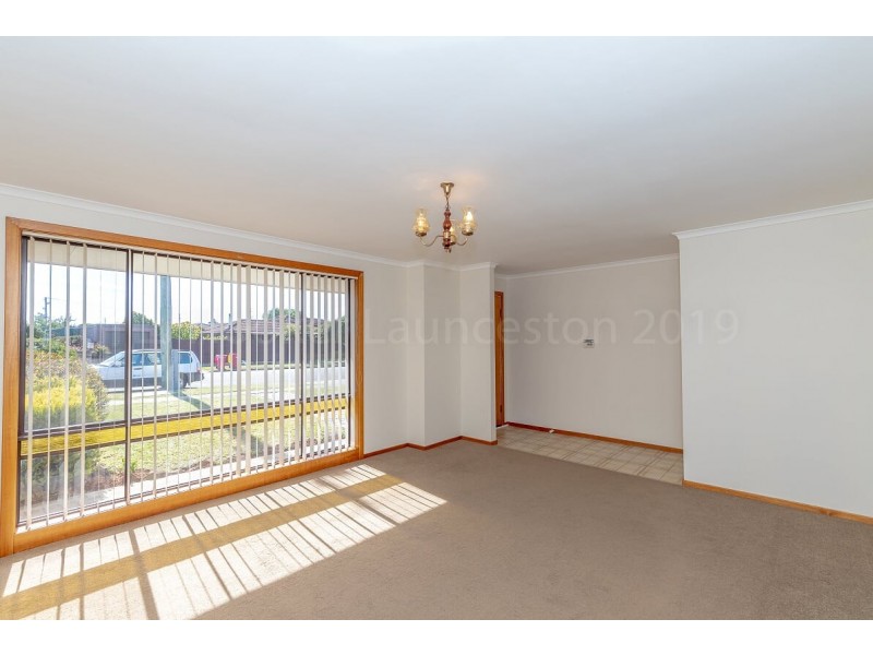 11 Mount Stuart Drive, Newnham TAS 7248