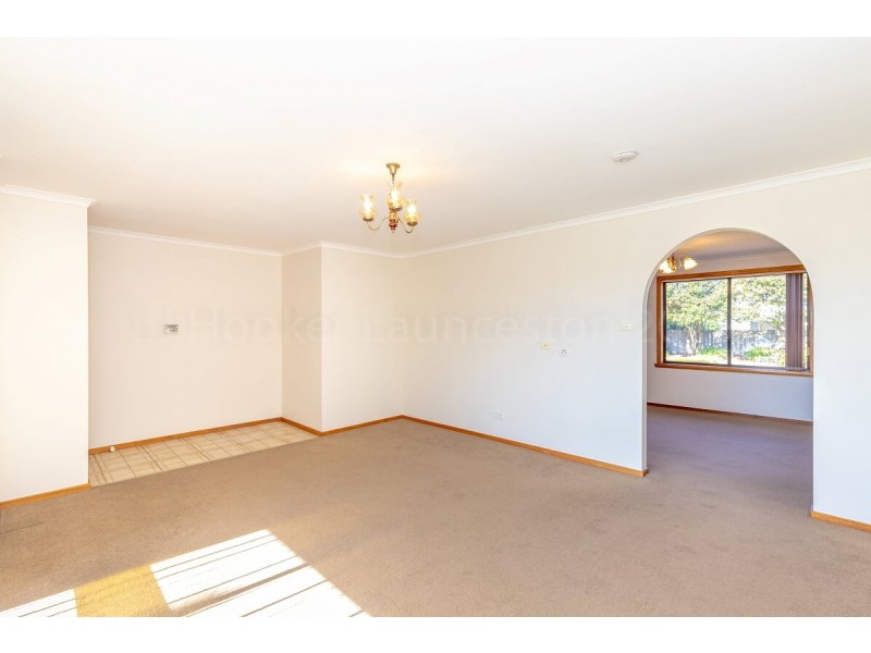 11 Mount Stuart Drive, Newnham TAS 7248