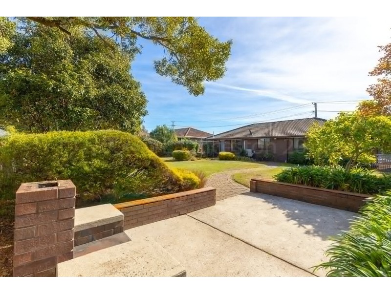 11 Mount Stuart Drive, Newnham TAS 7248