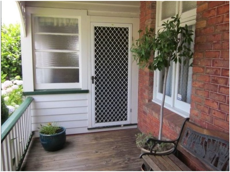 2/27 Laura Street, West Launceston TAS 7250