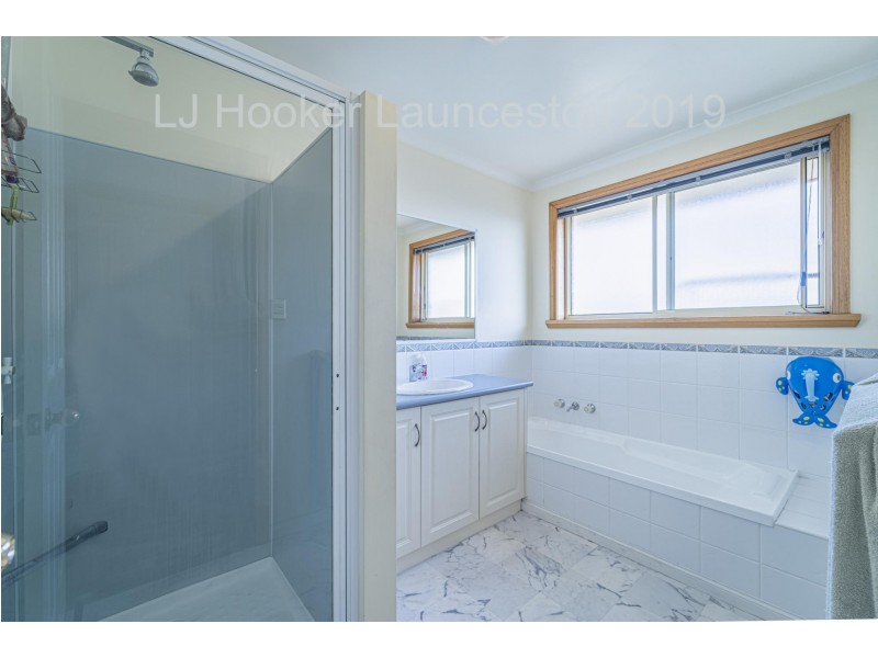 121 Alanvale Road, Newnham TAS 7248