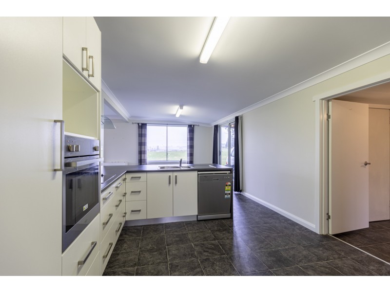 40 Main Road, Legerwood TAS 7263