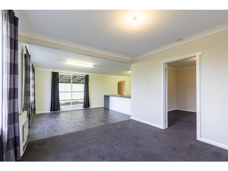 40 Main Road, Legerwood TAS 7263