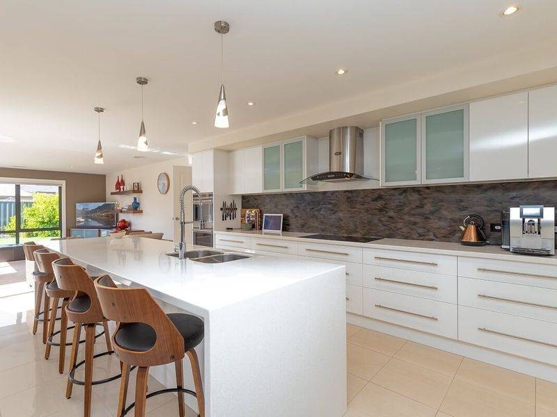 15 Legges Crescent, Prospect TAS 7250