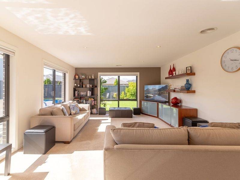 15 Legges Crescent, Prospect TAS 7250