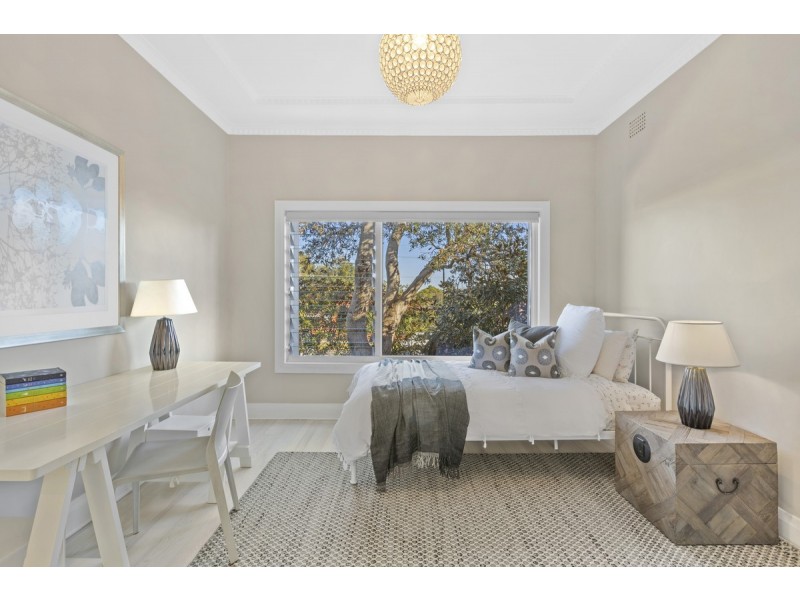 42 Grandview Grove, Seaforth NSW 2092