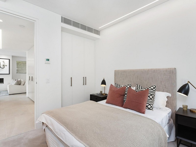 201/3 East Crescent Street, Mcmahons Point NSW 2060