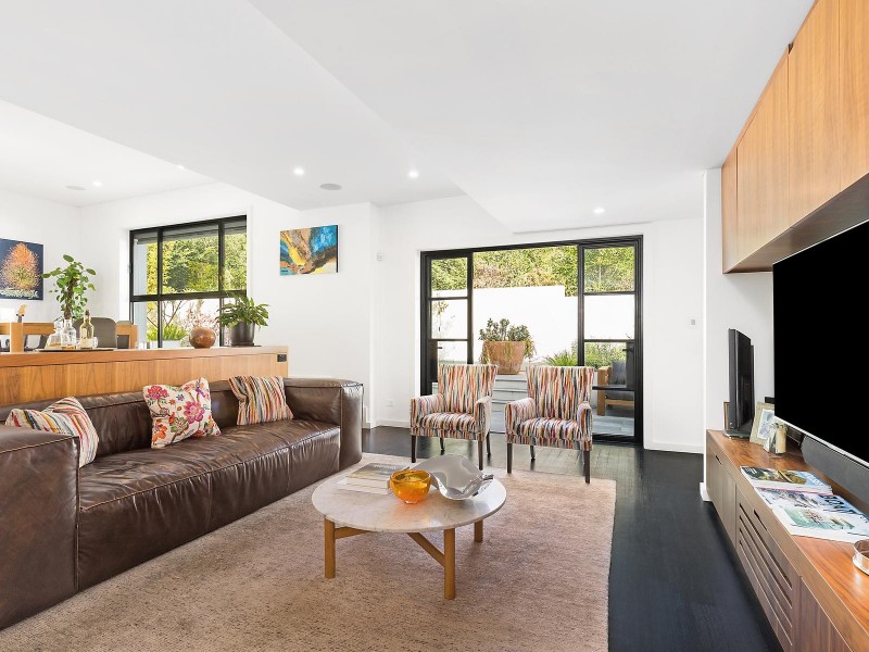 2J Middle Head Road, Mosman NSW 2088