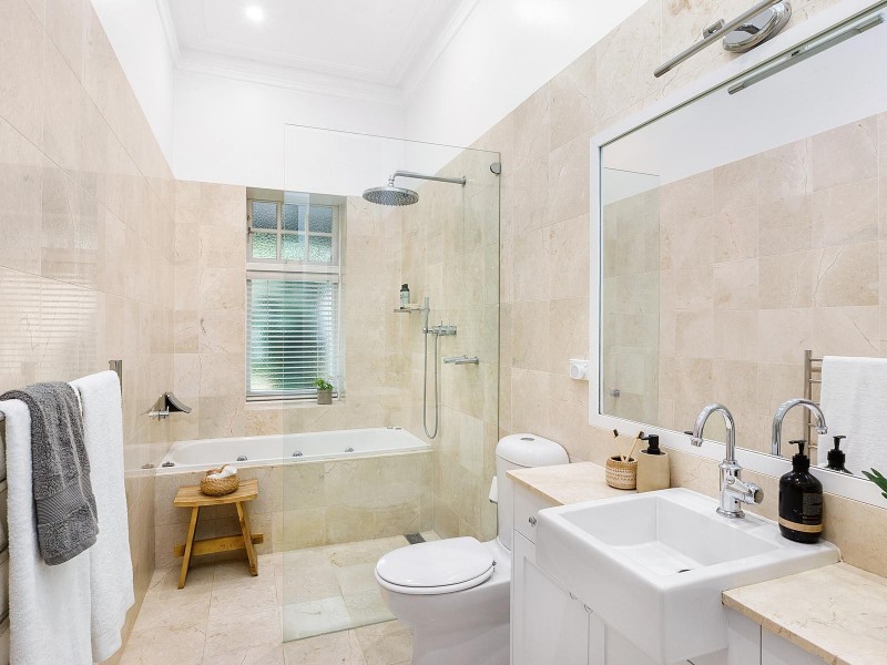 76 Avenue Road, Mosman NSW 2088