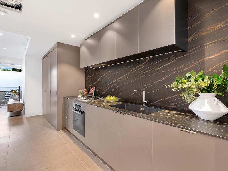 302/3 East Crescent Street, Mcmahons Point NSW 2060