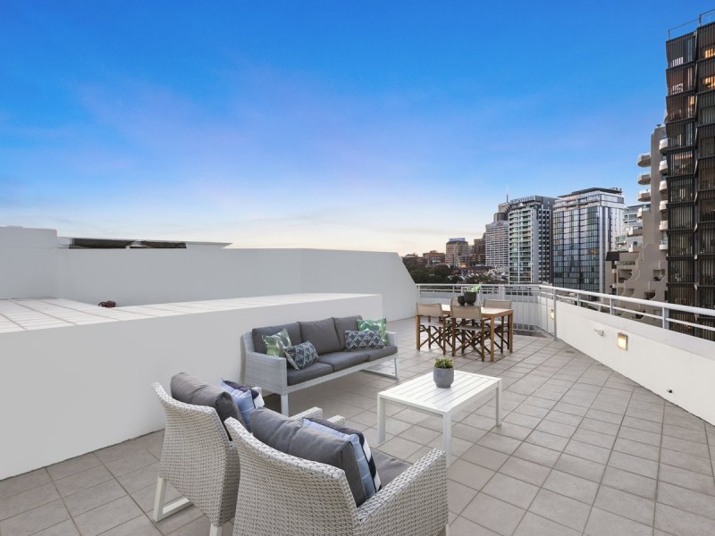 1704/30 Glen Street, Milsons Point NSW 2061