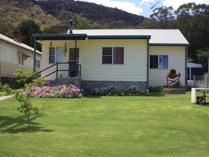 12 Mountain Street, Charbon NSW 2848