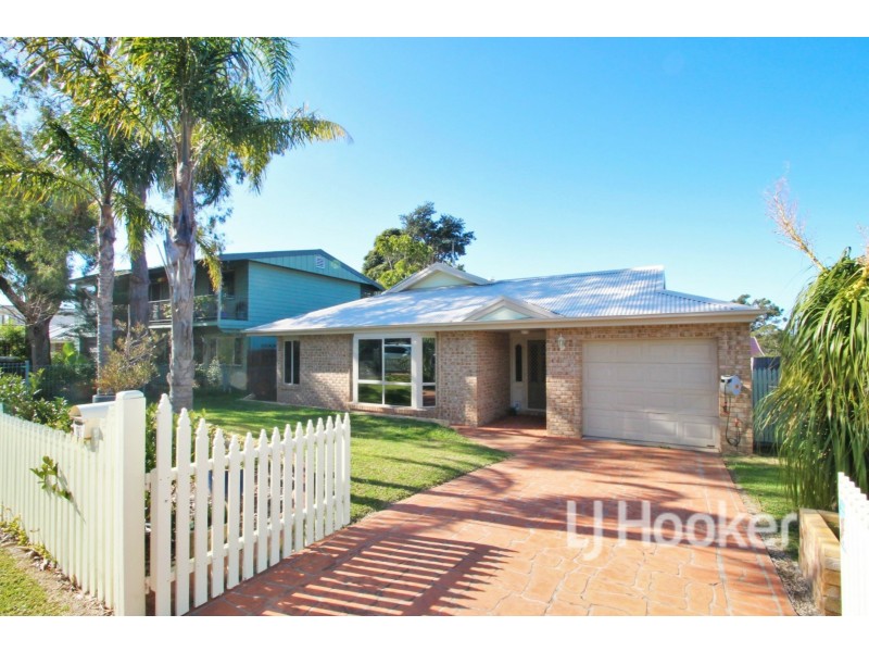 10 Flamingo Avenue, Sanctuary Point NSW 2540