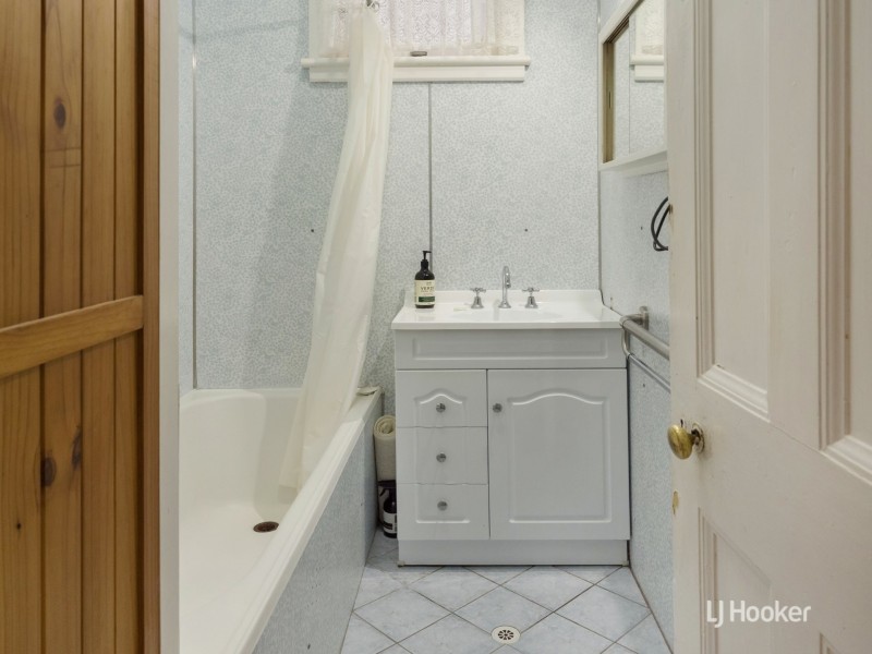 25 Prentice Avenue, Old Erowal Bay NSW 2540