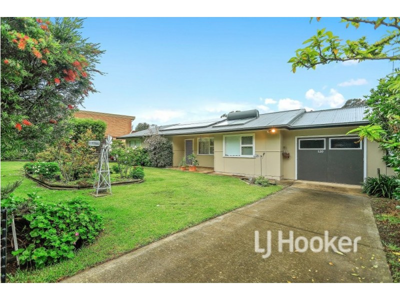 120 Tallyan Point Road, Basin View NSW 2540