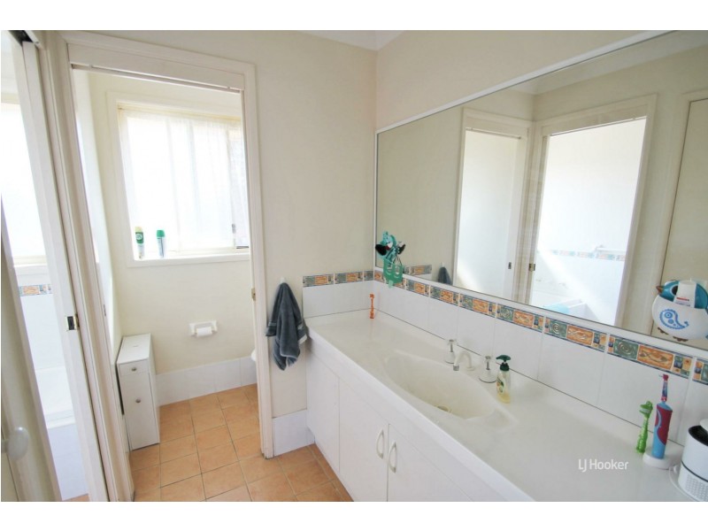 4 Wallabia Place, Sanctuary Point NSW 2540
