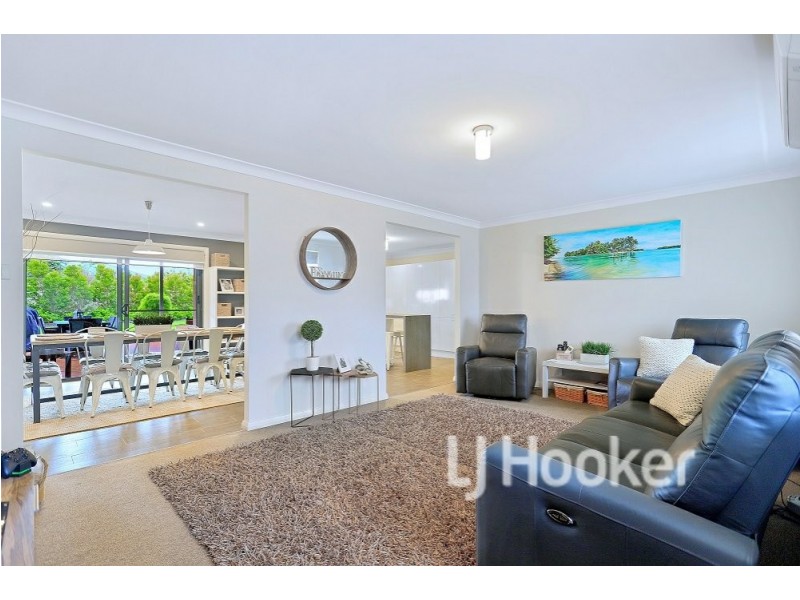 28 Hogbin Crescent, Sanctuary Point NSW 2540
