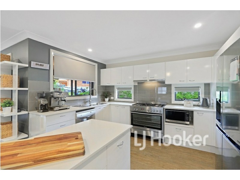 28 Hogbin Crescent, Sanctuary Point NSW 2540