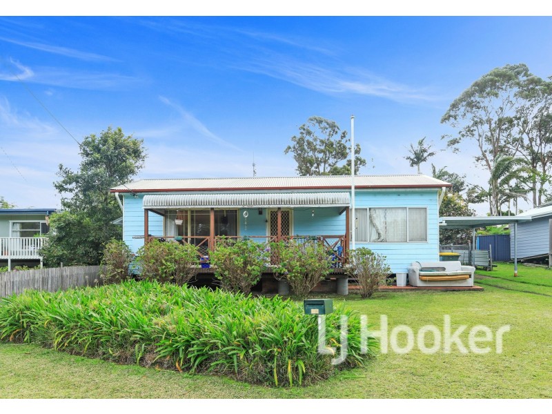19 Watersedge Avenue, Basin View NSW 2540