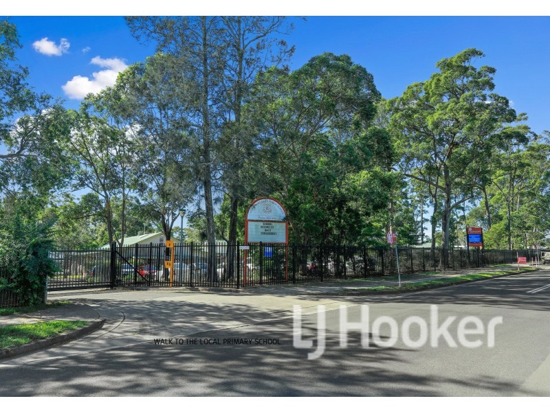 19 Watersedge Avenue, Basin View NSW 2540