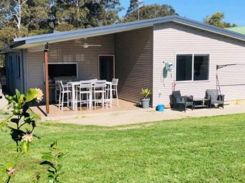 19 Hewitt Avenue, St Georges Basin NSW 2540