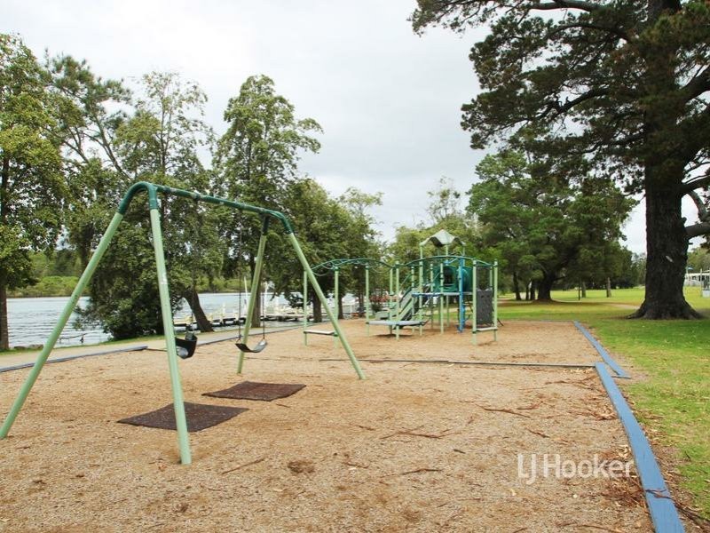 1/18 Hastings Parade, Sussex Inlet NSW 2540