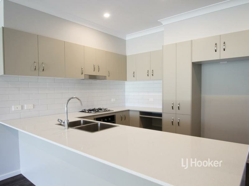 1/18 Hastings Parade, Sussex Inlet NSW 2540